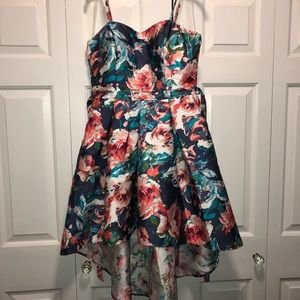 Like new hi low dress
